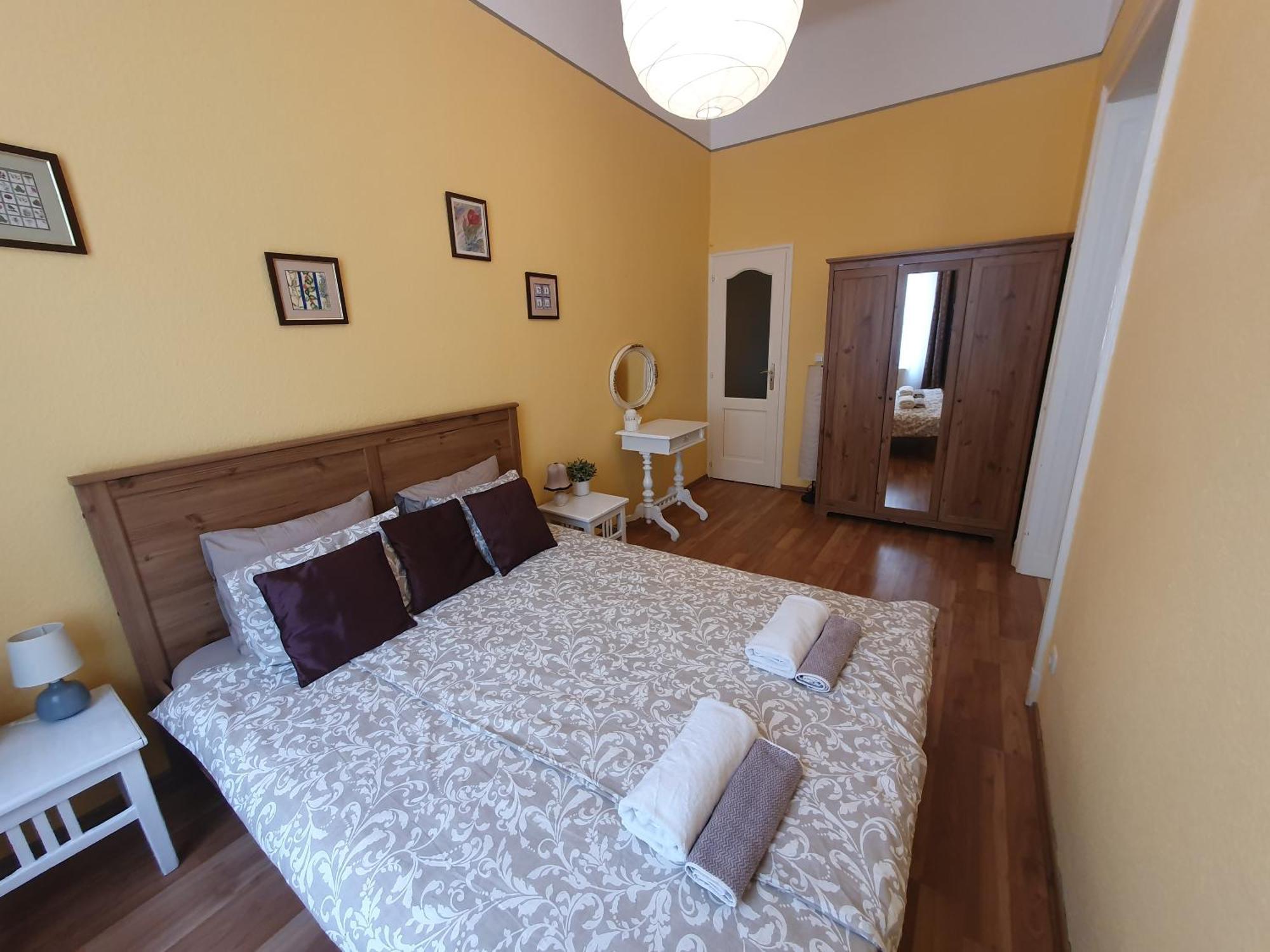 Astoria Central Home บูดาเปสต์ ภายนอก รูปภาพ